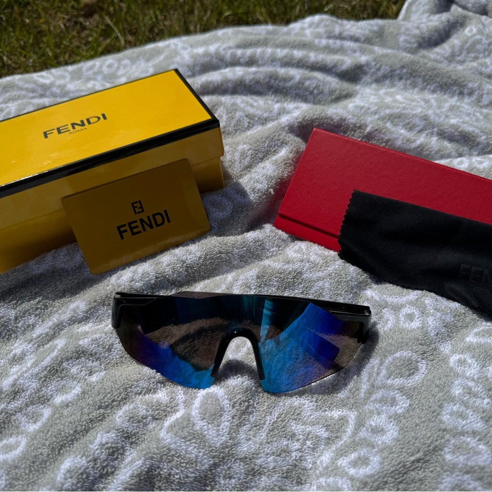 blue and black sunglasses